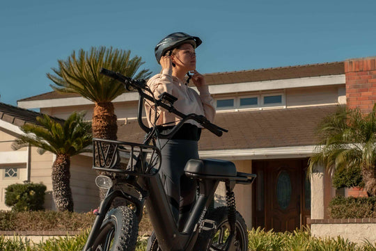 Mit dem E-Bike im Straßenverkehr: So rollen Sie sicher zu Ihrem Ziel!