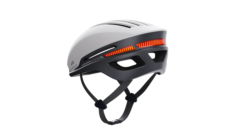 Smarter Helm für Erwachsene